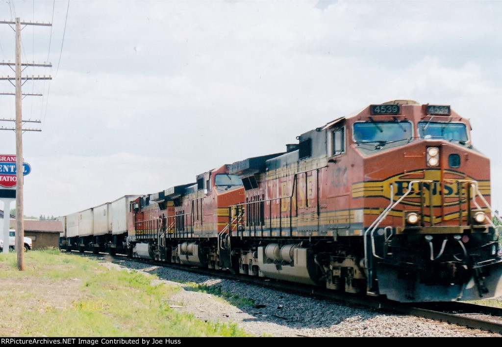 BNSF 4539 West